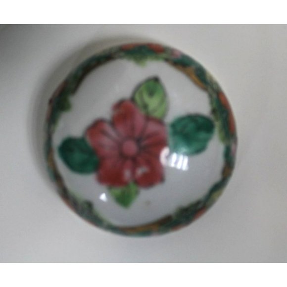 Unique Pair of Chinese Ginger Pots w/Lids! - Picture 12 of 13